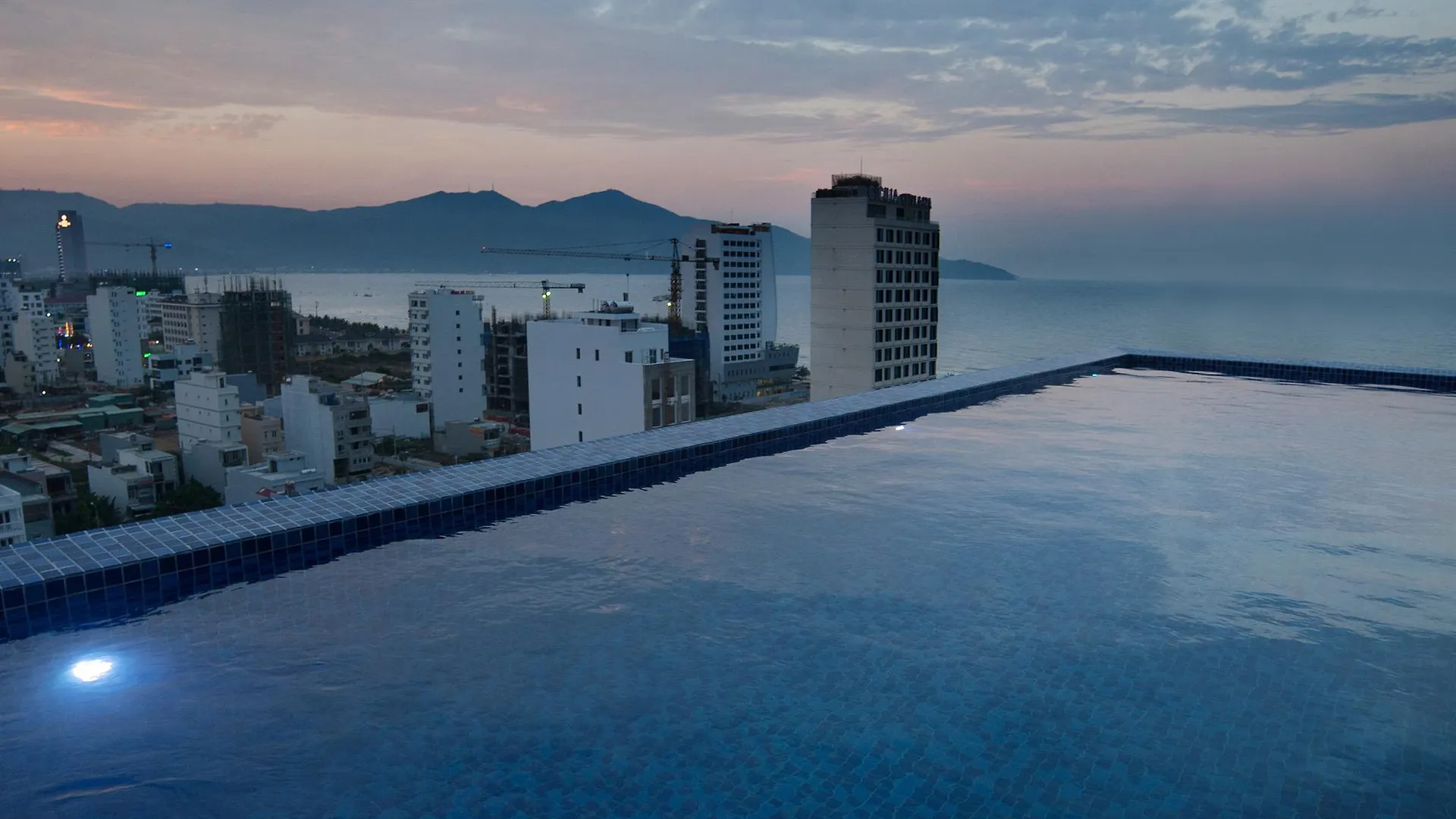 Sea Queen Hotel Đà Nẵng