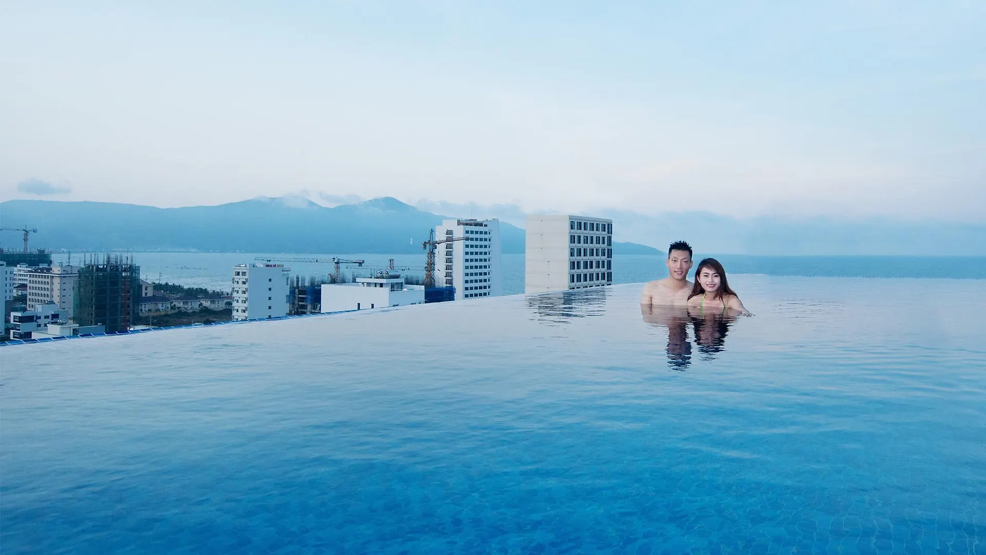 Sea Queen Hotel Дананг