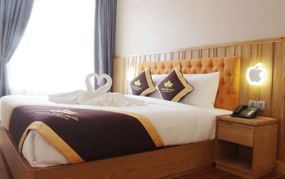 Sea Queen Hotel Дананг